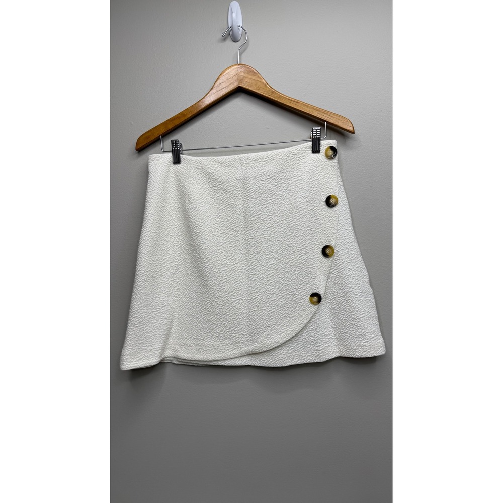 Maeve Anthropologie Ivory Textured Faux Wrap Mini Skirt Tortoise Buttons Medium